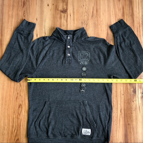 DISNEY Pullover Sweat Shirt Small 2018 Men’s UNISEX - Picture 11 of 16